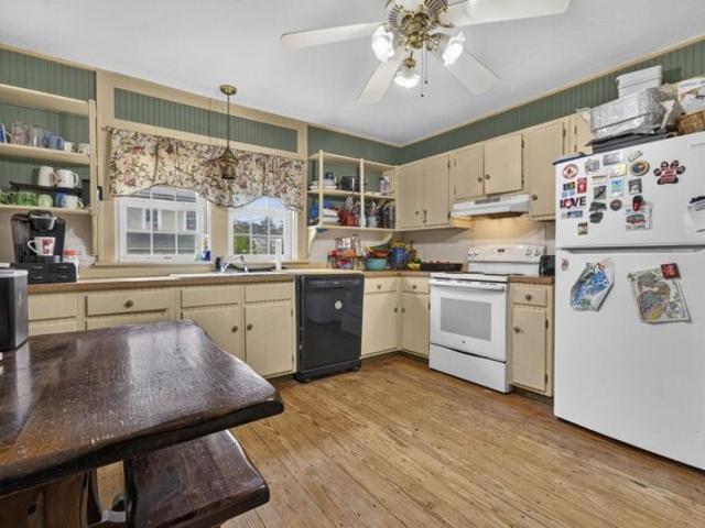 Myrtle St, Claremont, Home For Sale