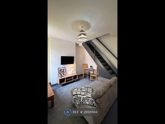 Myrtle St, Middlesbrough TS1, 3 bed semi detached house to rent, £1,300 pcm | PrimeLocation