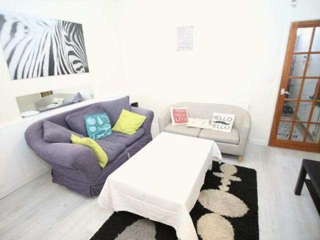 Myrtle Street, Middlesbrough TS1, 4 bed shared accommodation to rent, £5,633 pcm | PrimeLocation