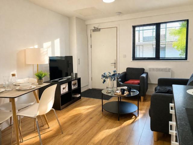 Myrtle Parade, Edge Hill, Liverpool L7, Studio to rent, £910 pcm | PrimeLocation