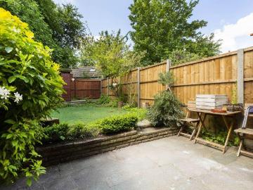 N10 5 bed house to rent £4,000 pcm £923 pw