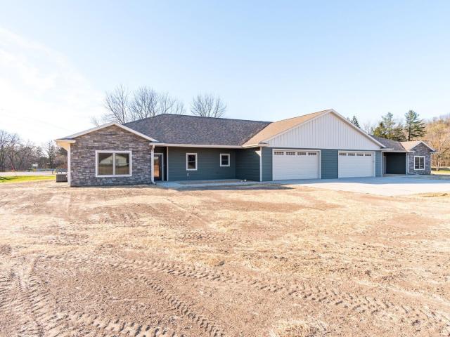 N1175 Breidel Coulee Rd, La Crosse, WI