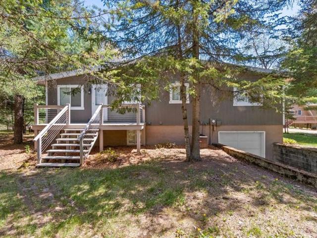 N1493 Mallard Bay Trl, Keshena, WI 54135
