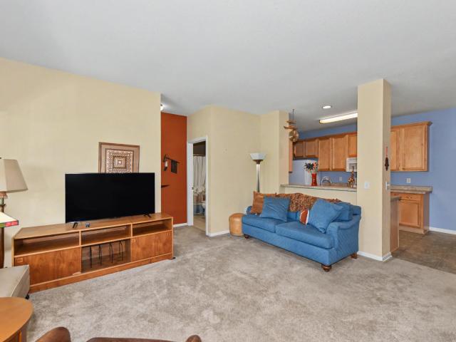 N16W26559 Meadowgrass Cir, Unit E