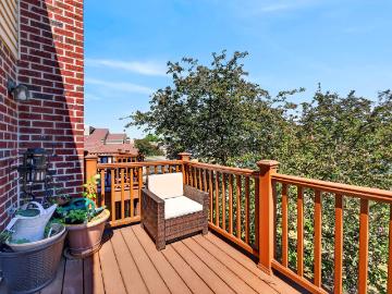 N16W26593 Tall Reeds Ln, Unit H