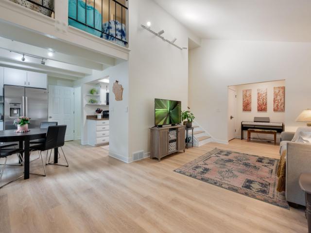 N16W5393 Garfield Ct