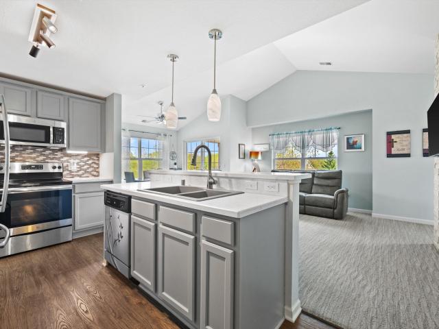 N17W26495 Meadowgrass Cir, Unit B