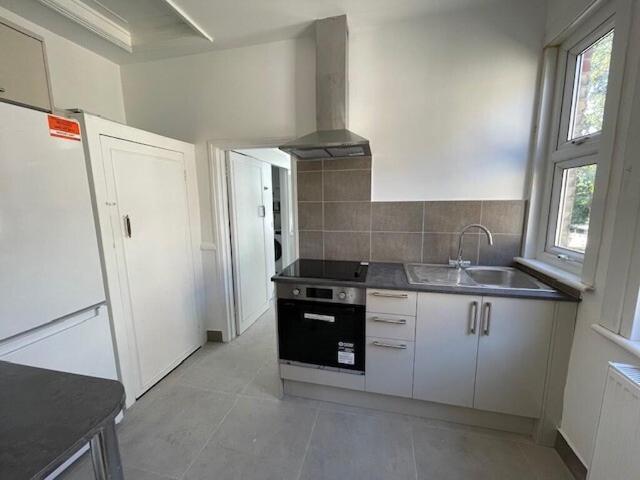 N22, WOOD GREEN 3 BEDROOM FLAT 3 bed maisonette to rent £2,100 pcm £485 pw