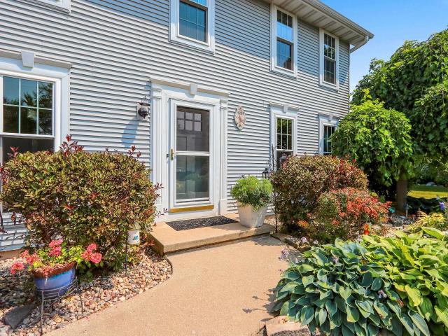 N254 meadowbreeze court
