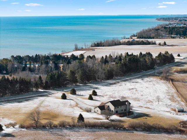 N2729 lakeshore road