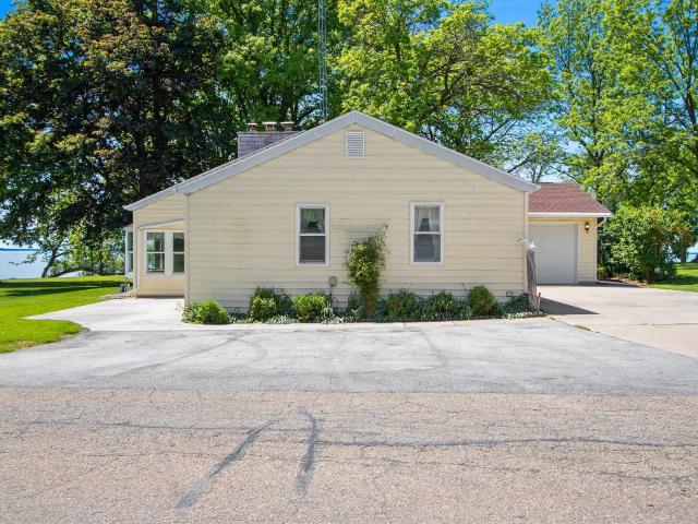N3109 ecker lakeland drive