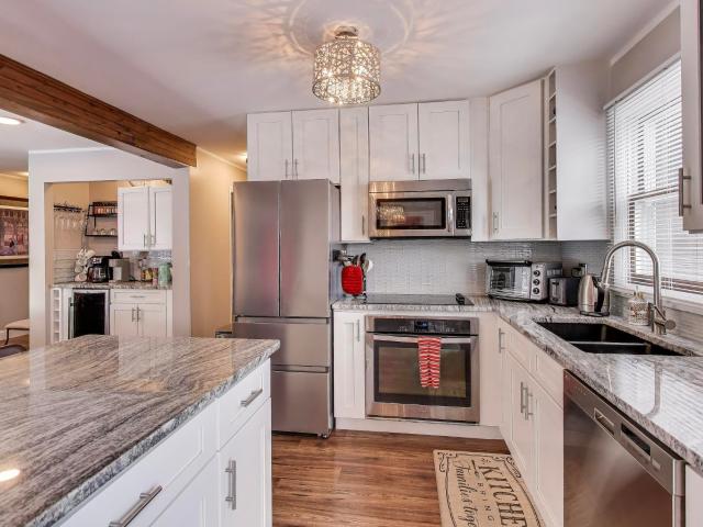 N3252 Robin Rd, Geneva, WI 53147 | MLS #1945