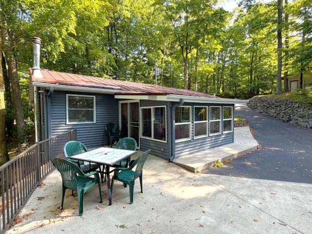 N3431 Blackhawk Road