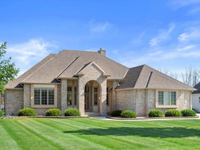 N37W22910 Wyndemere Rd, Pewaukee, WI 53072