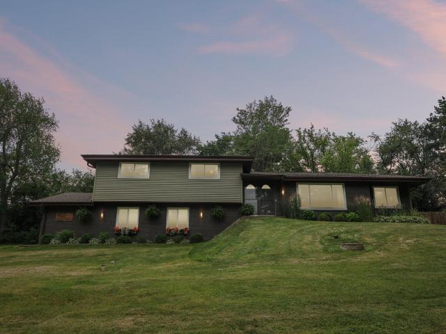 N52W37145 Juneau Ave