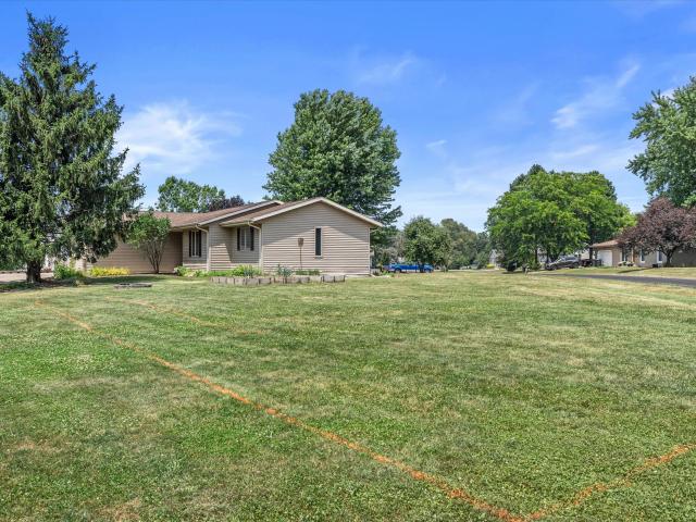 N6640 Laural Rd
