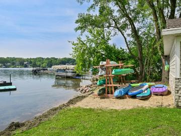 N7317 Chapel Dr, Unit 5