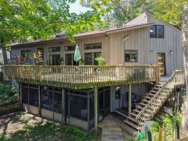 N7718 Kettle Moraine Dr