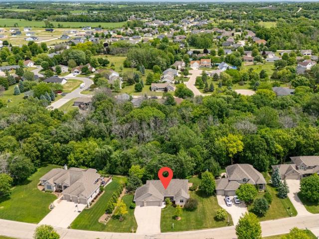 N7914 creekside drive