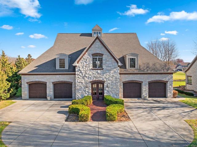 N8426 north shore road, menasha, us, wi