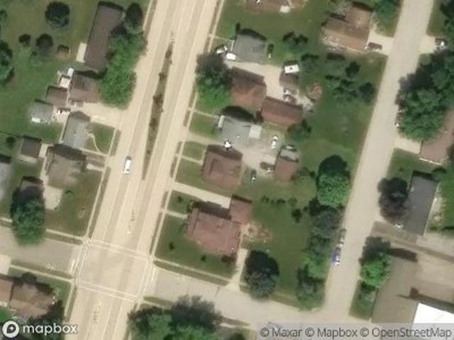 N Main St