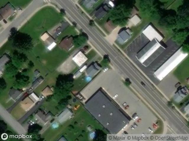 N Main St