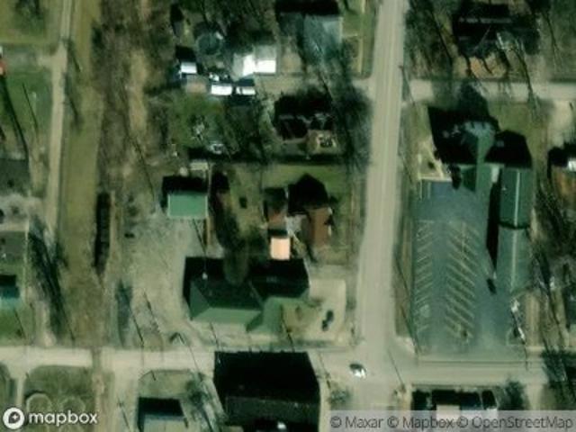 N Main St
