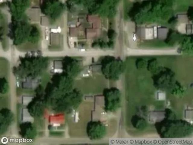 N Main St