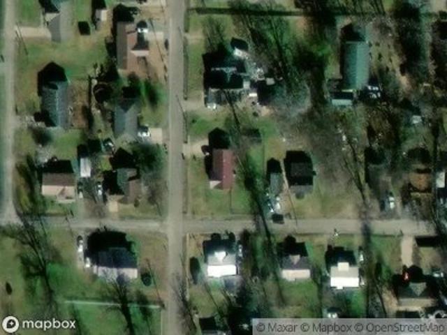 N Main St