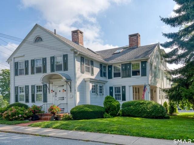 N Main St Apt,essex, Condo For Sale
