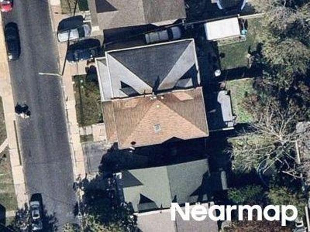 N Maple Ave