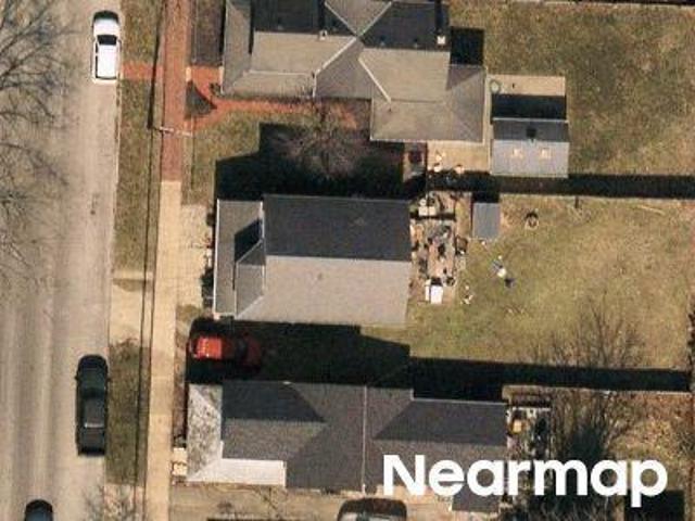 N Maple St