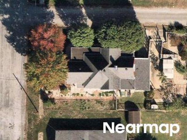 N Maple St
