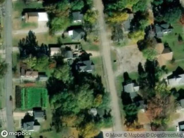 N Maple St