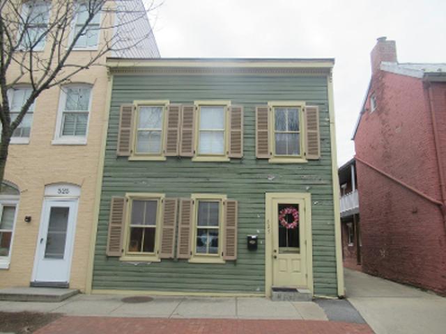 N Market St