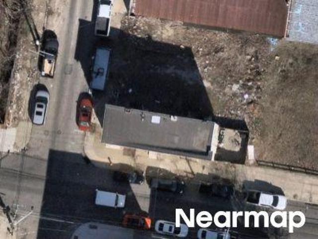 N Marshall St