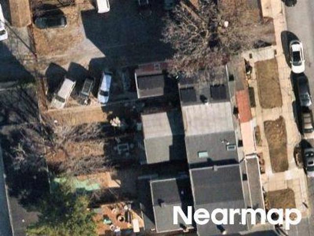 N Marshall St
