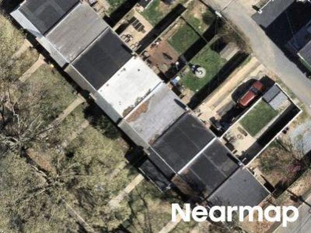 N Marshall St