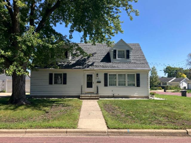N Mayfair Dr
