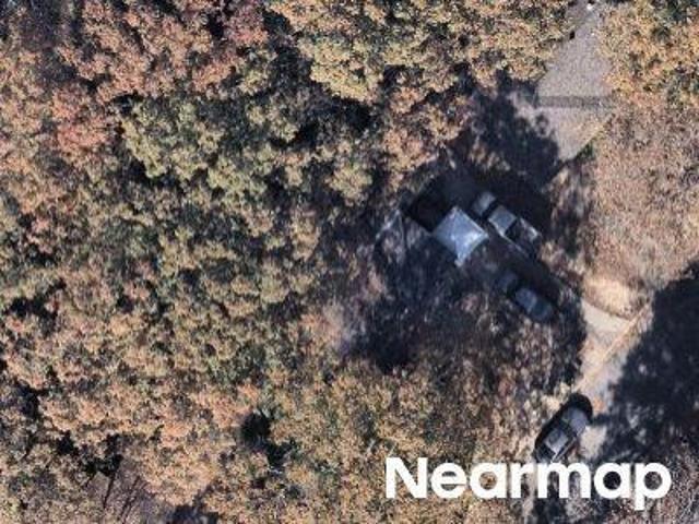 N Meadowcliff Dr
