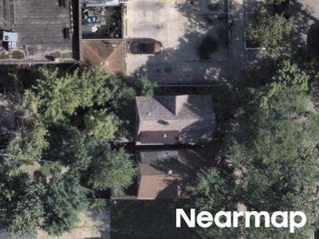 N Menard Ave