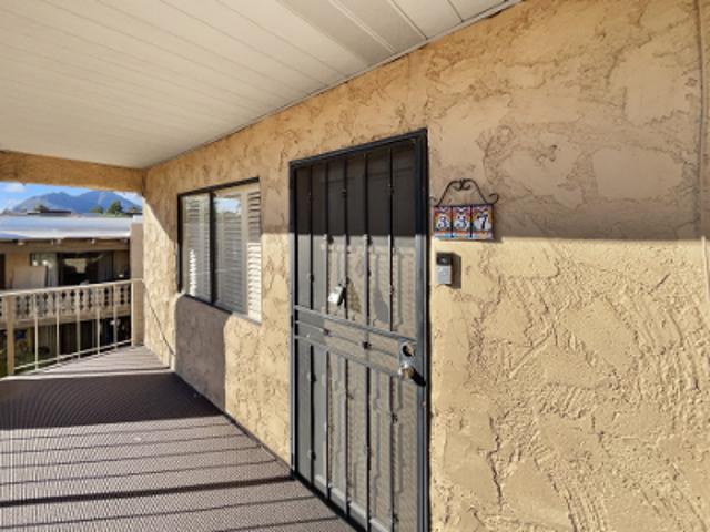N Miller Rd Apt 337