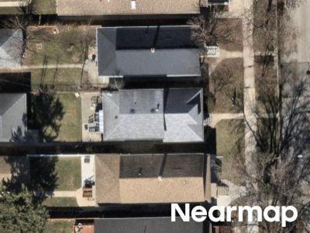N Mont Clare Ave