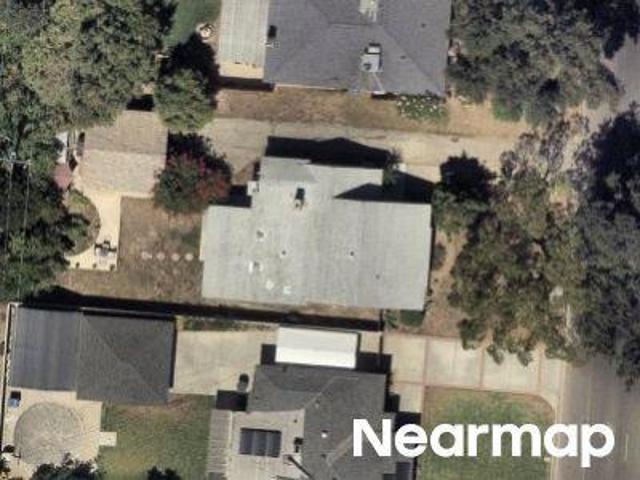 N Morris Ave