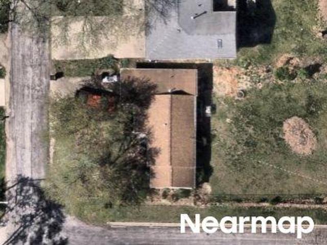 N Northcrest Dr