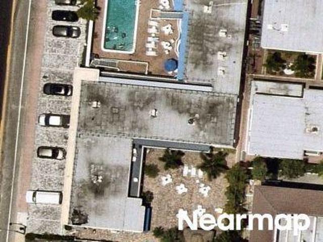 N Ocean Dr