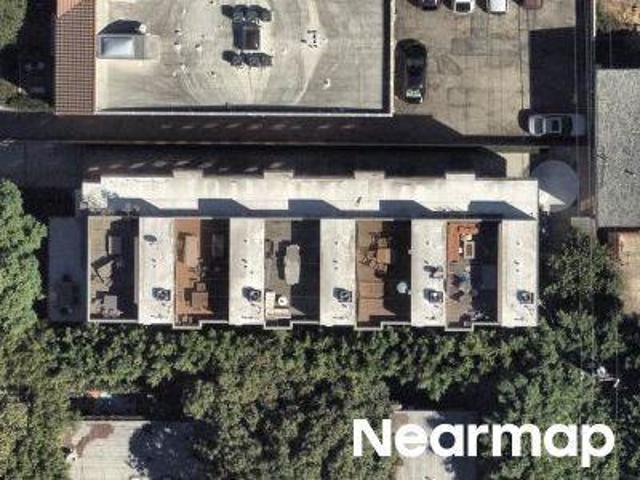 N Ogden Dr