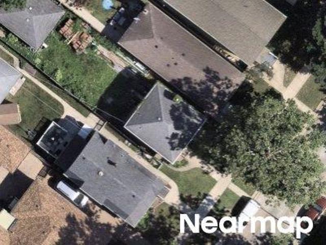 N Oliphant Ave