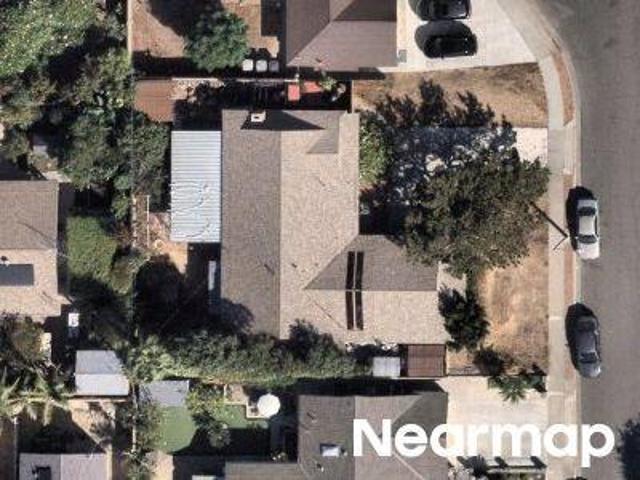 N Olympia Pl