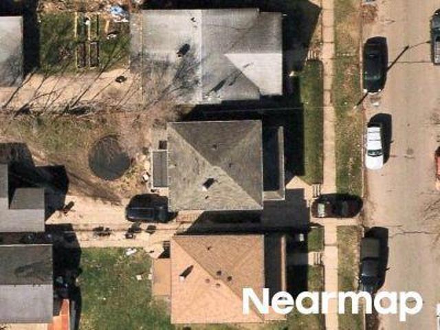N Adams St